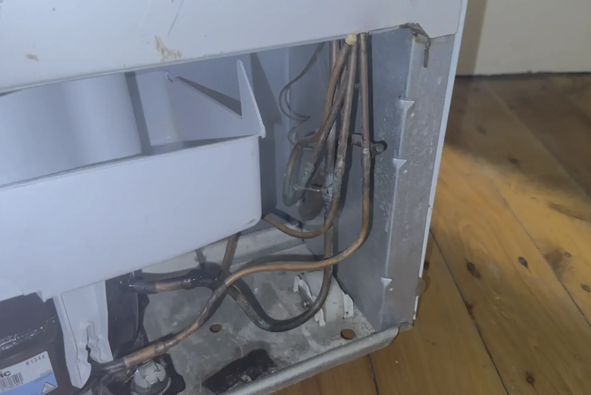 Why Refrigerator Smells Like Burning Plastic